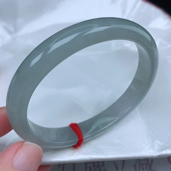未镶嵌手镯（贵妃镯）翡翠天然