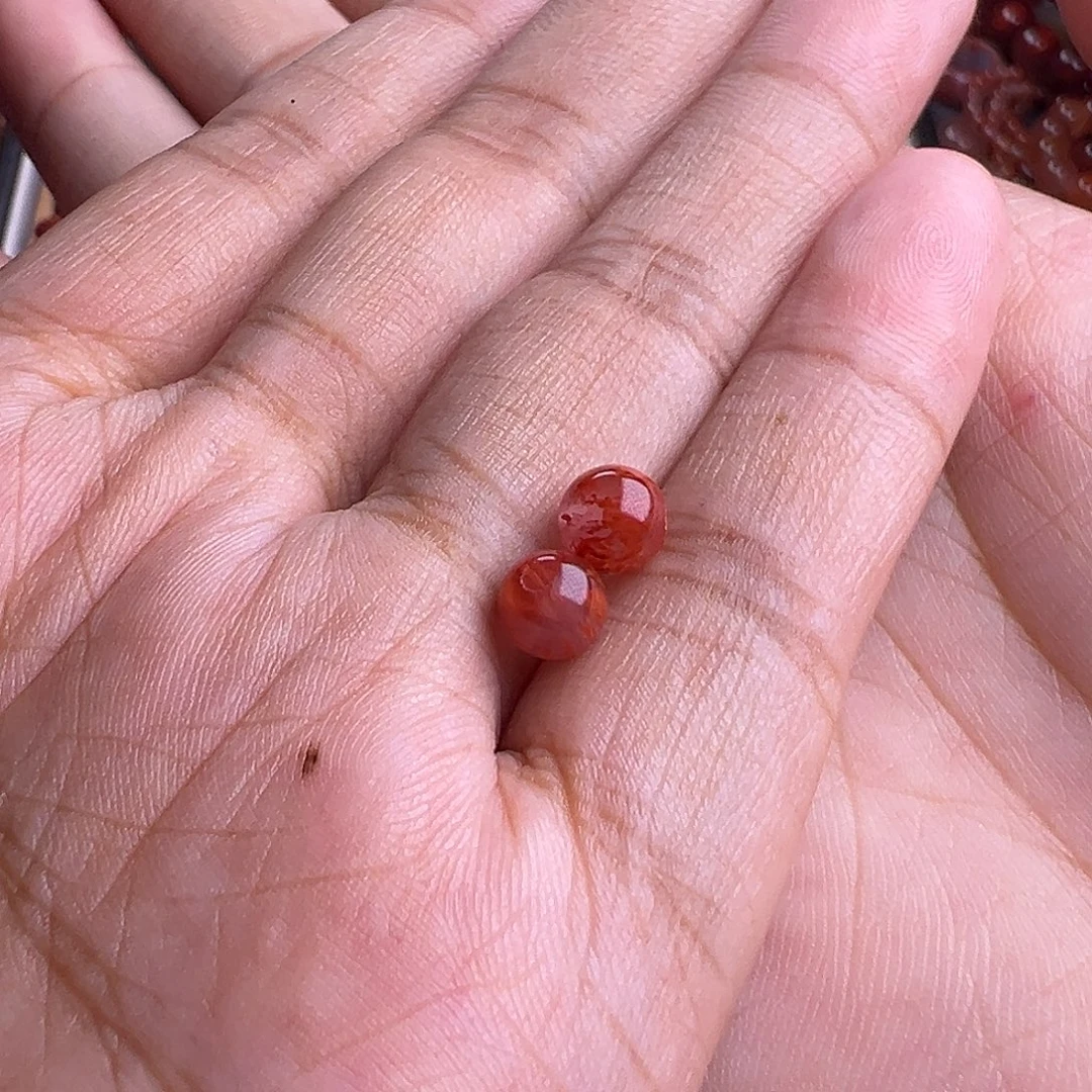 孖***贝南红玛瑙未镶嵌珠宝奇石