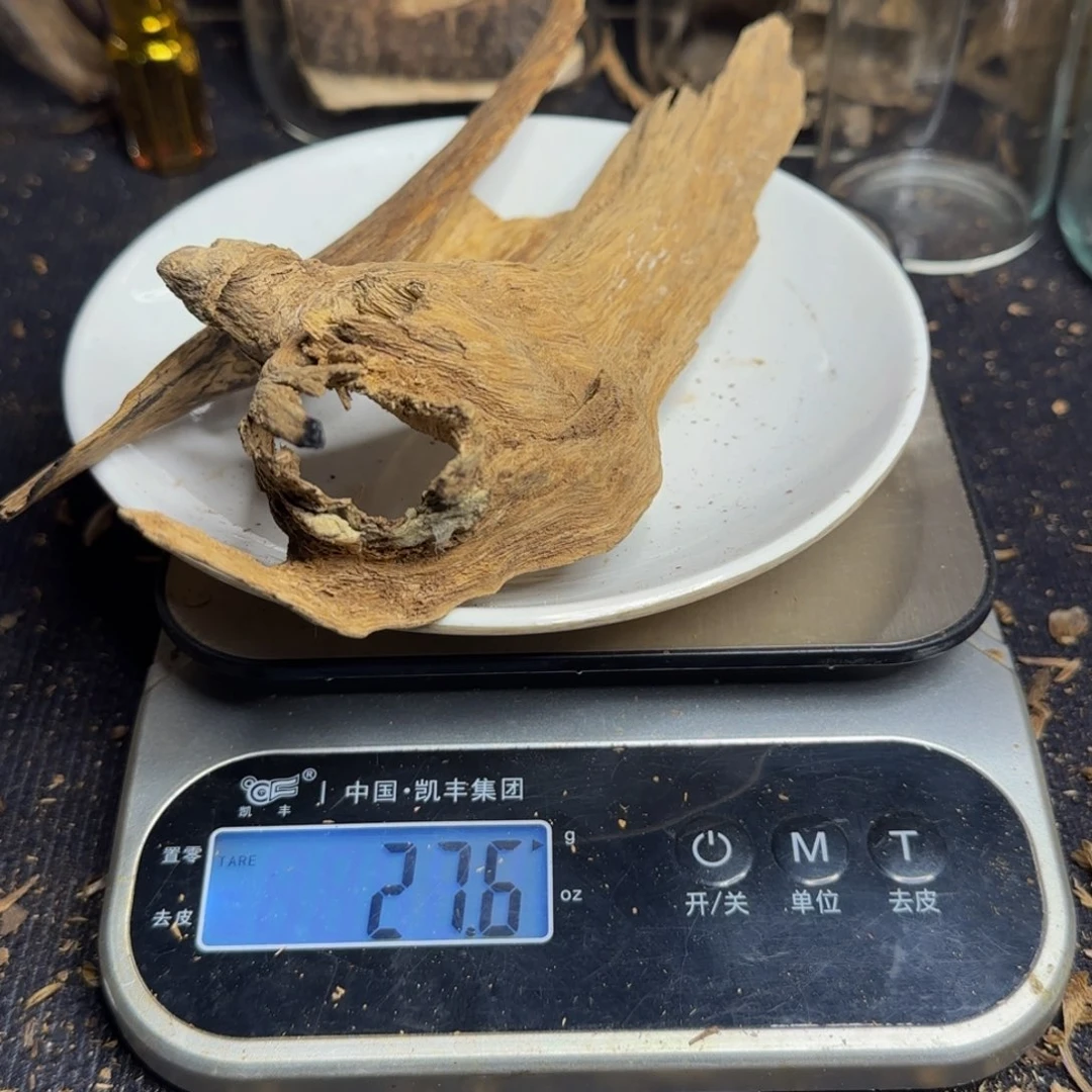 沉香沉香碎屑香港天然27.6克