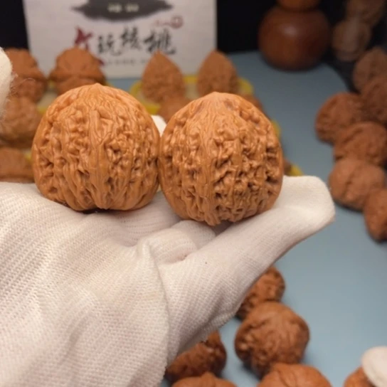 吊坠文玩核桃虎头王精对 37