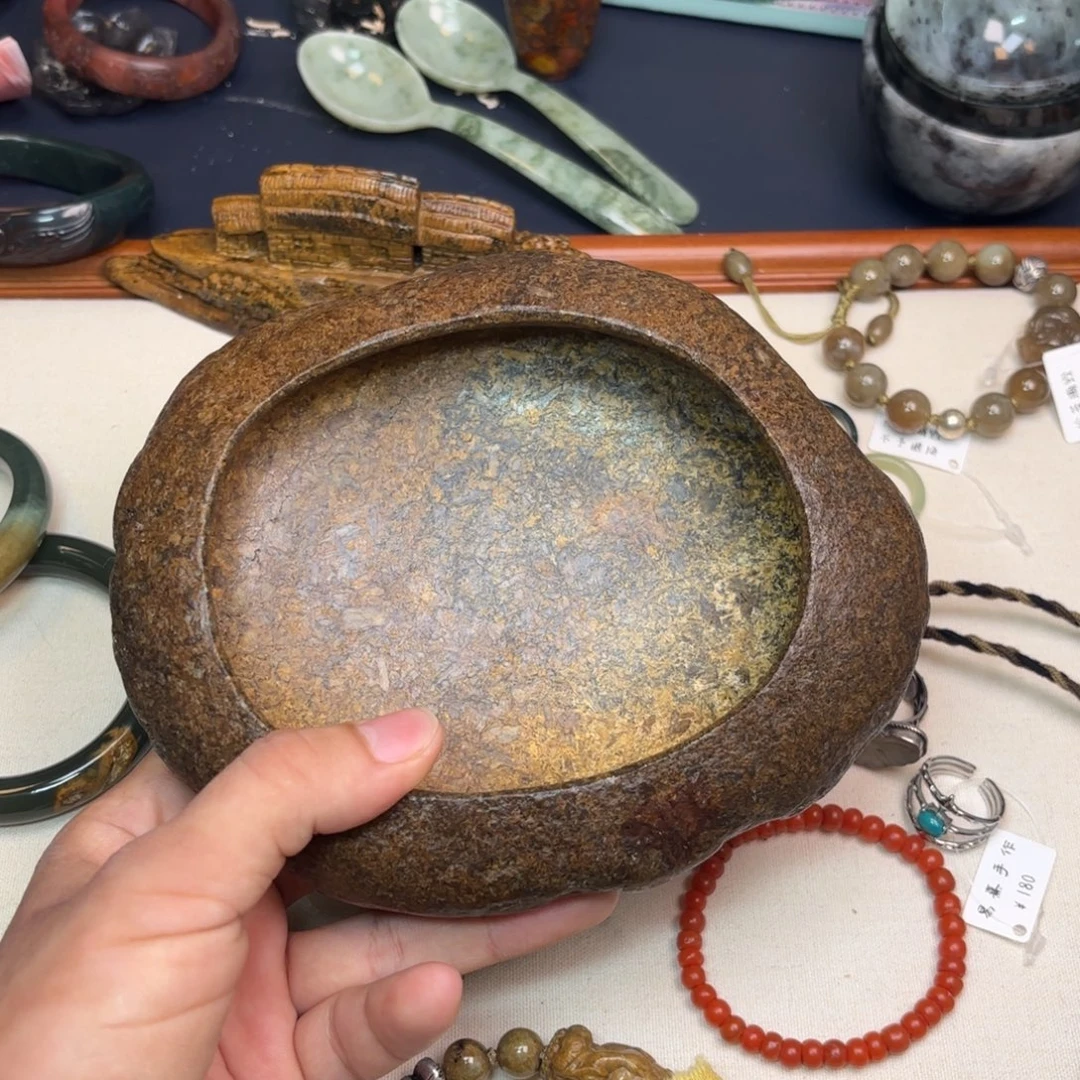 邯***杰岫岩河磨玉（透闪石质玉）未镶嵌颈饰