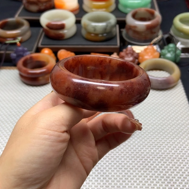 石英质玉未镶嵌手镯