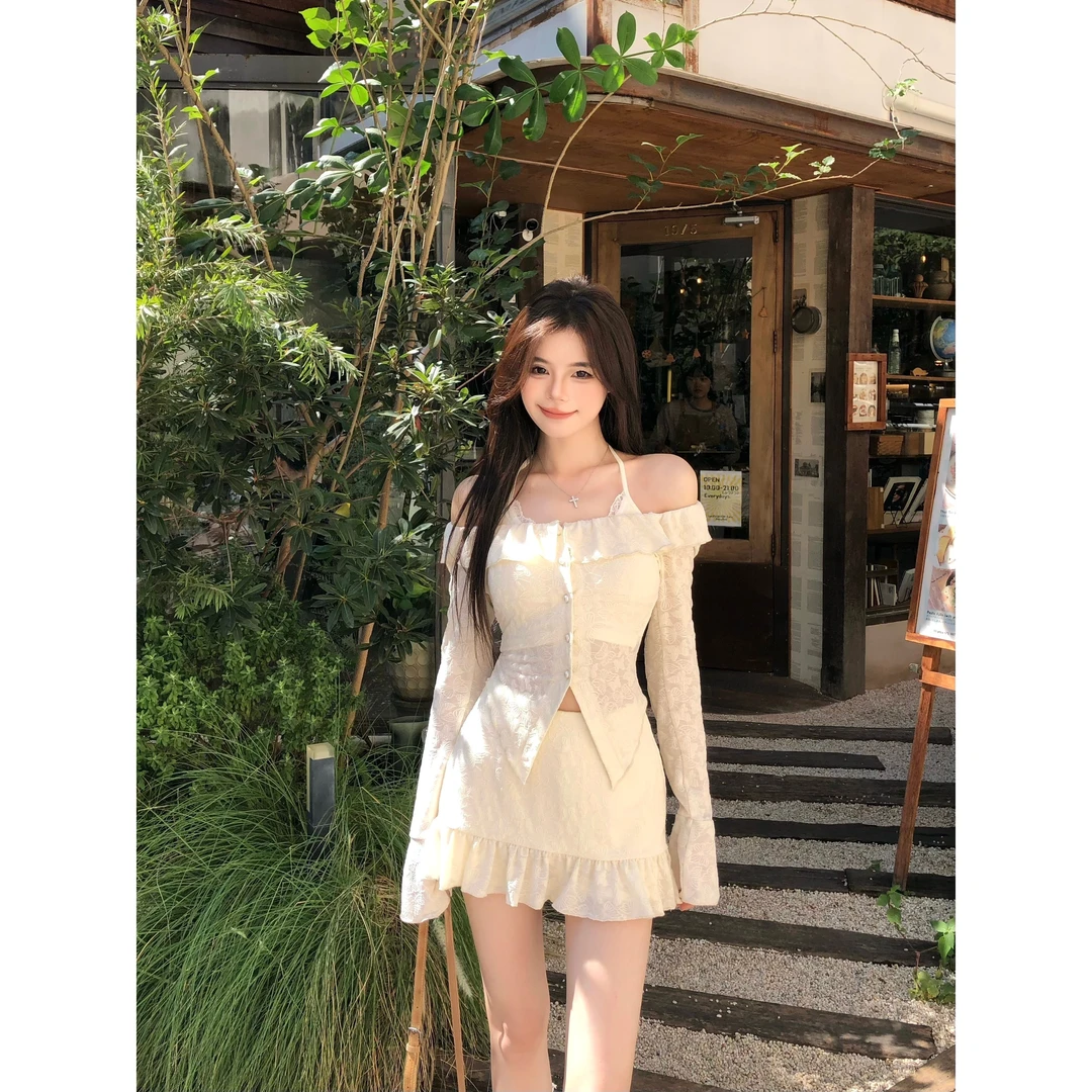 青青-画解WAHJU【周末约会】蕾丝机理显瘦辣妹开衫背心半裙9194W