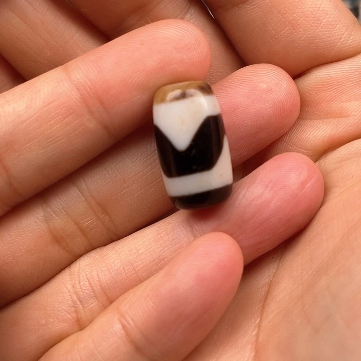 阿***歌玛瑙/玉髓颈饰未镶嵌