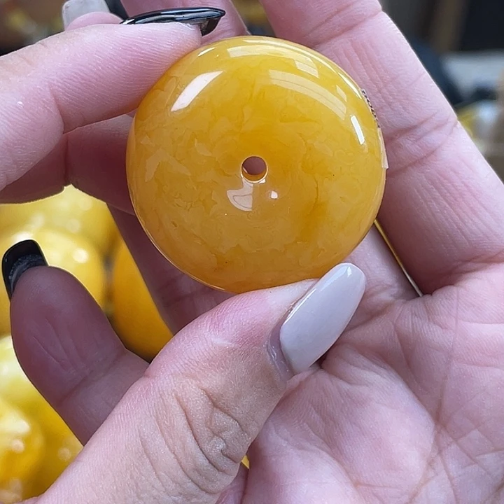 琥珀未镶嵌珠宝奇石h60