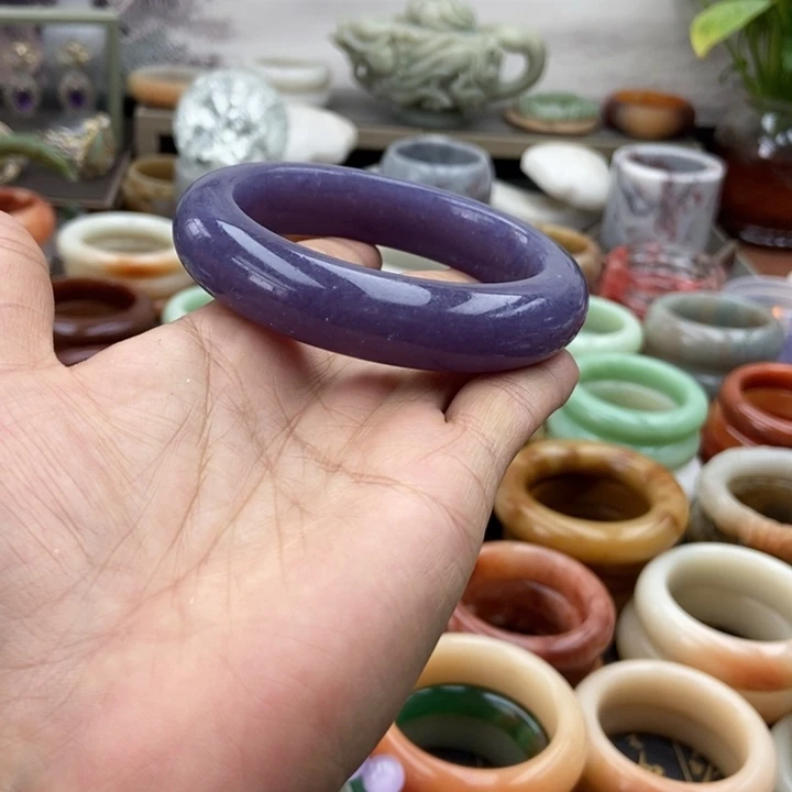 未镶嵌手镯石英岩玉洒金丁香紫