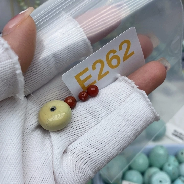 南红玛瑙未镶嵌珠宝奇石