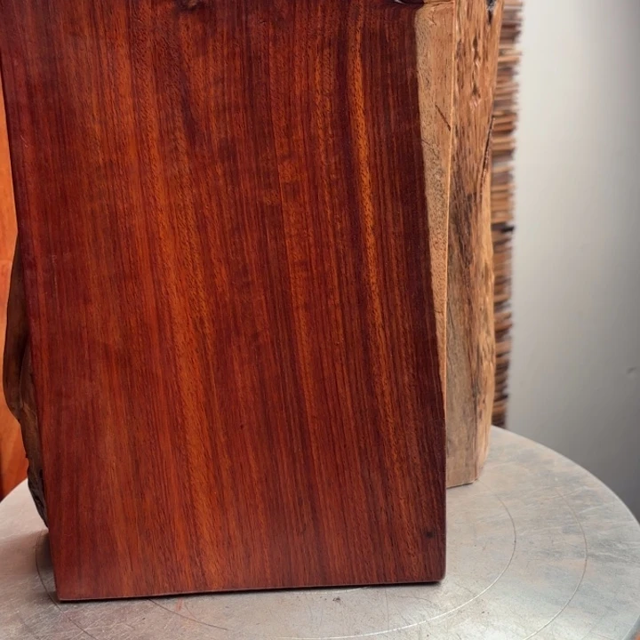 全***主大叶紫檀（黑酸枝木类）