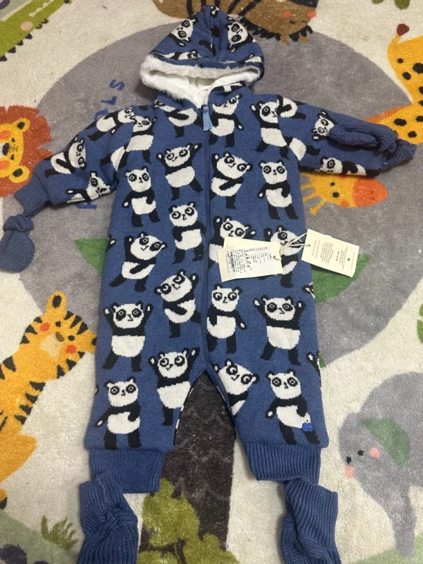 A3儿童蓝色熊猫外出服