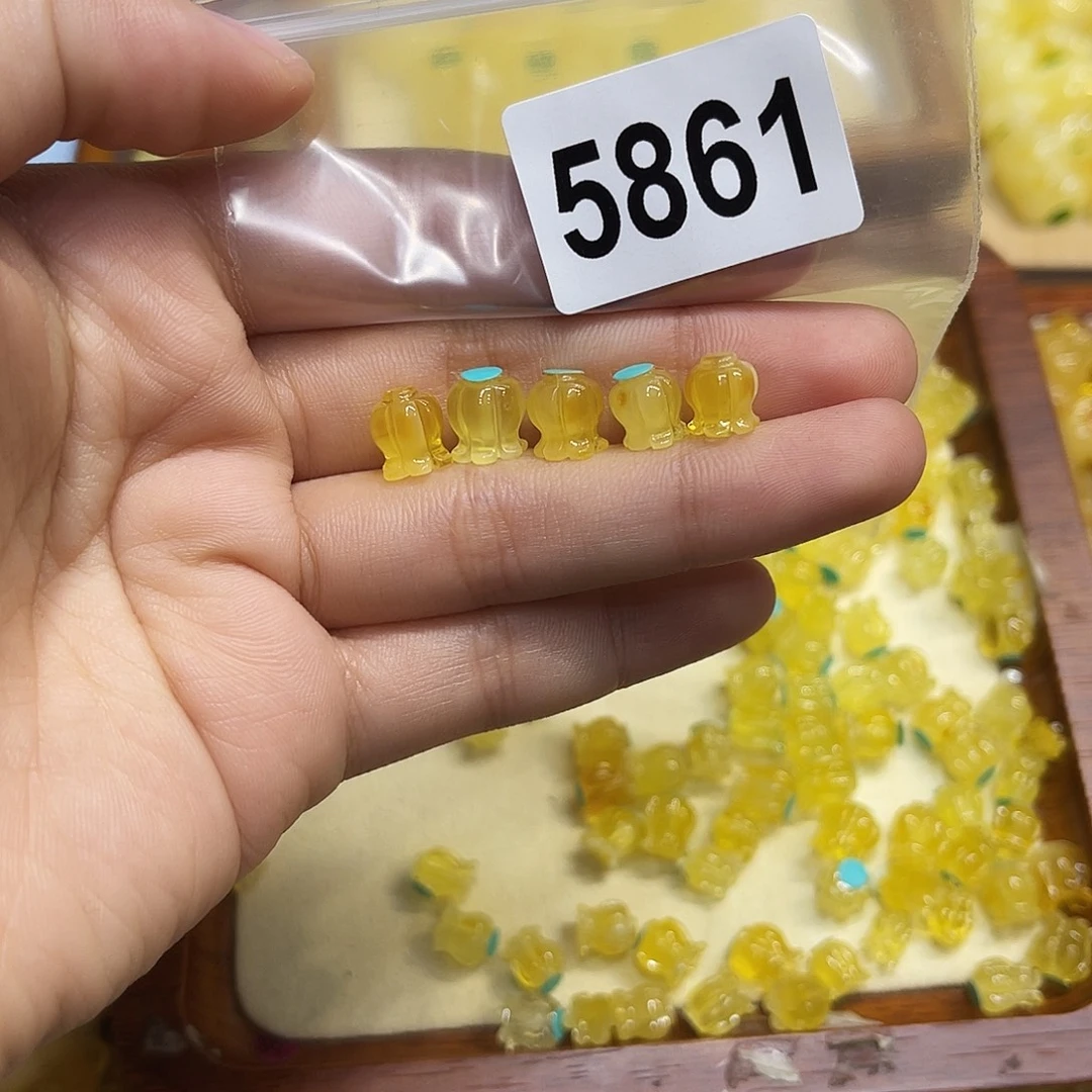琥珀未镶嵌珠宝奇石