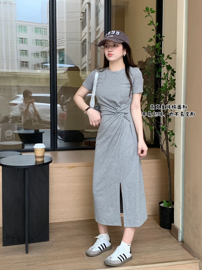 运费补贴2025秋季版简约百搭显瘦显白修身扭结开叉短袖连衣裙女