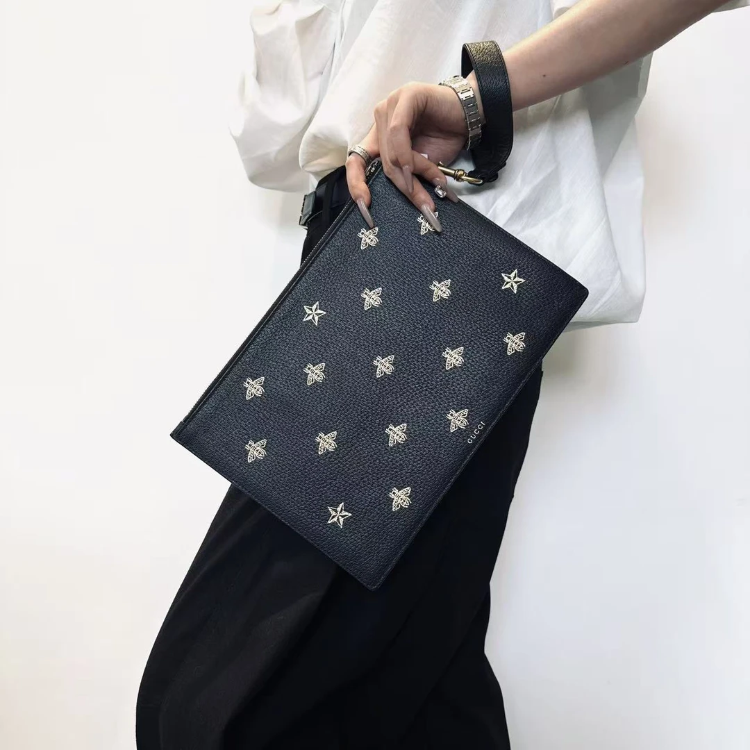 95新 GUCCI/古驰 古驰烫金小蜜蜂手拿包 2506260105
