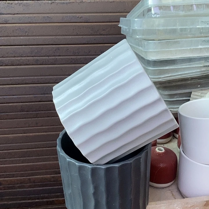 摆件陶盆有孔 瑕疵介意勿拍