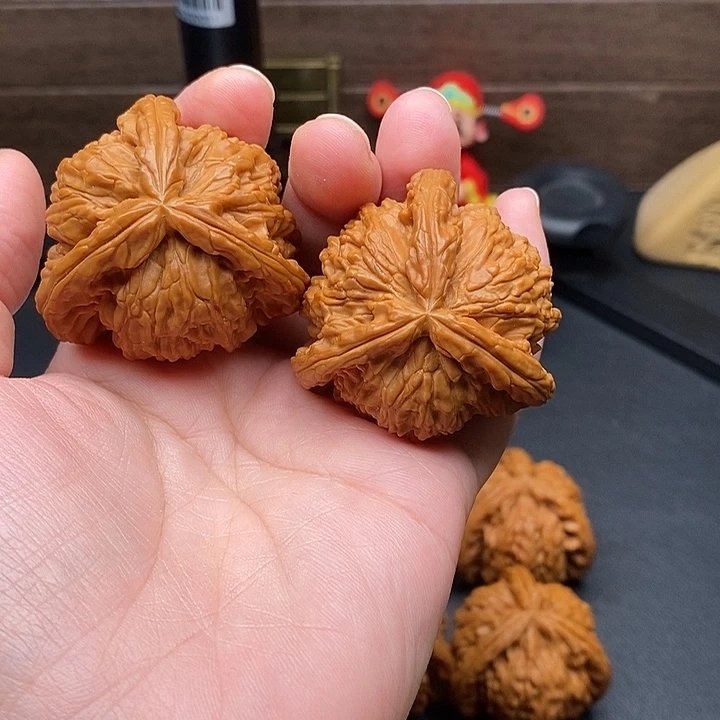 猕***桃文玩核桃把件白奔