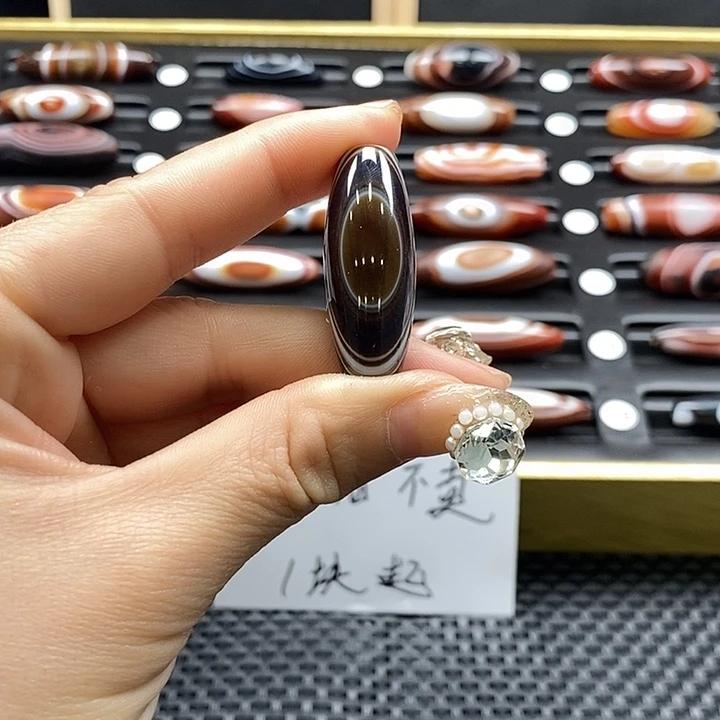 玛瑙/玉髓颈饰未镶嵌?****?