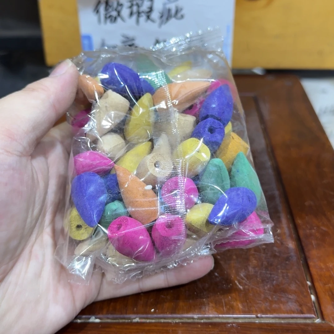 微瑕疵介意勿拍陶瓷器皿S046
