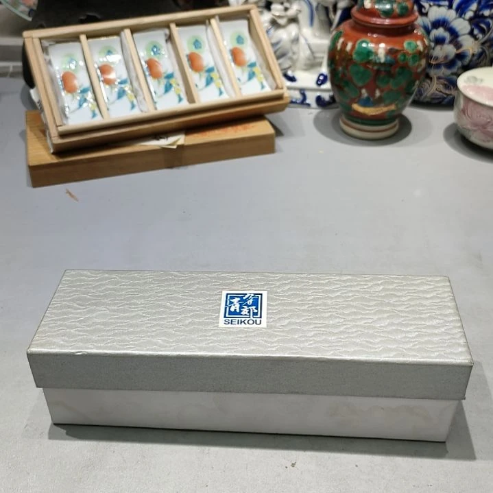 W***o瓷日本中古回流艺术瓷器折扣店