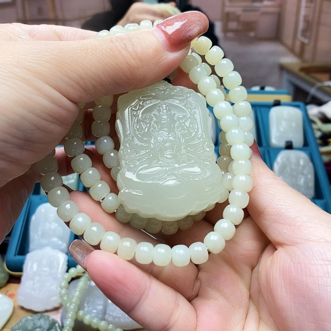 和田玉颈饰未镶嵌小****发