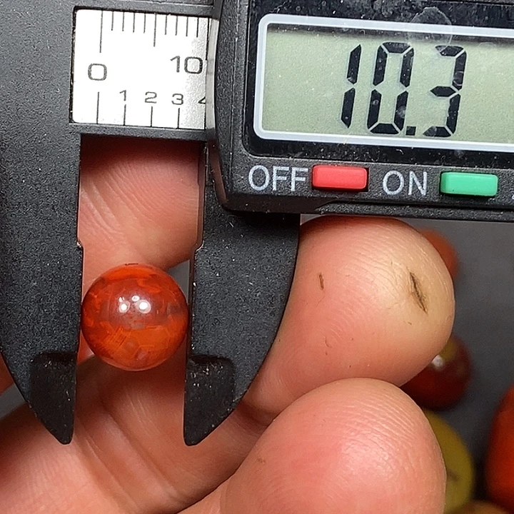 南红玛瑙未镶嵌车挂