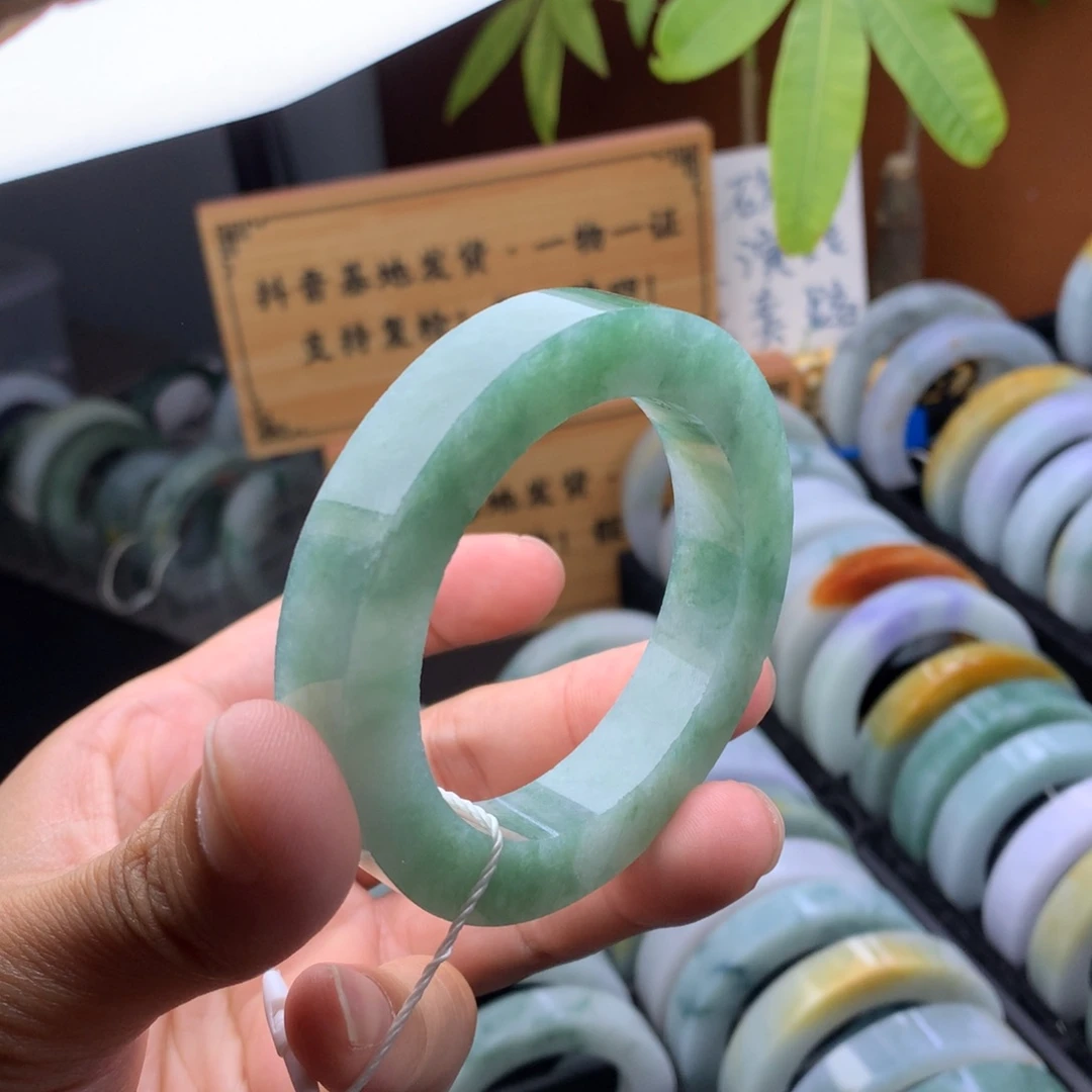 未镶嵌手镯定制翡翠定制手镯