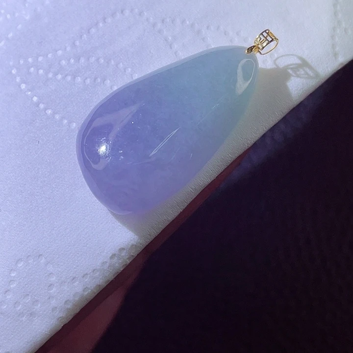 翡翠18K金镶嵌颈饰翡翠