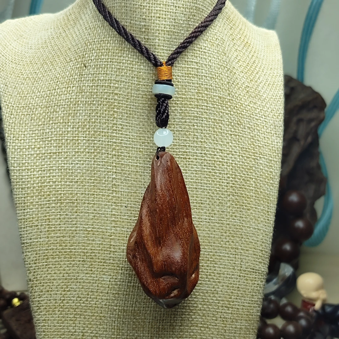 T49越南老料手把件，手串香味浓郁醇厚