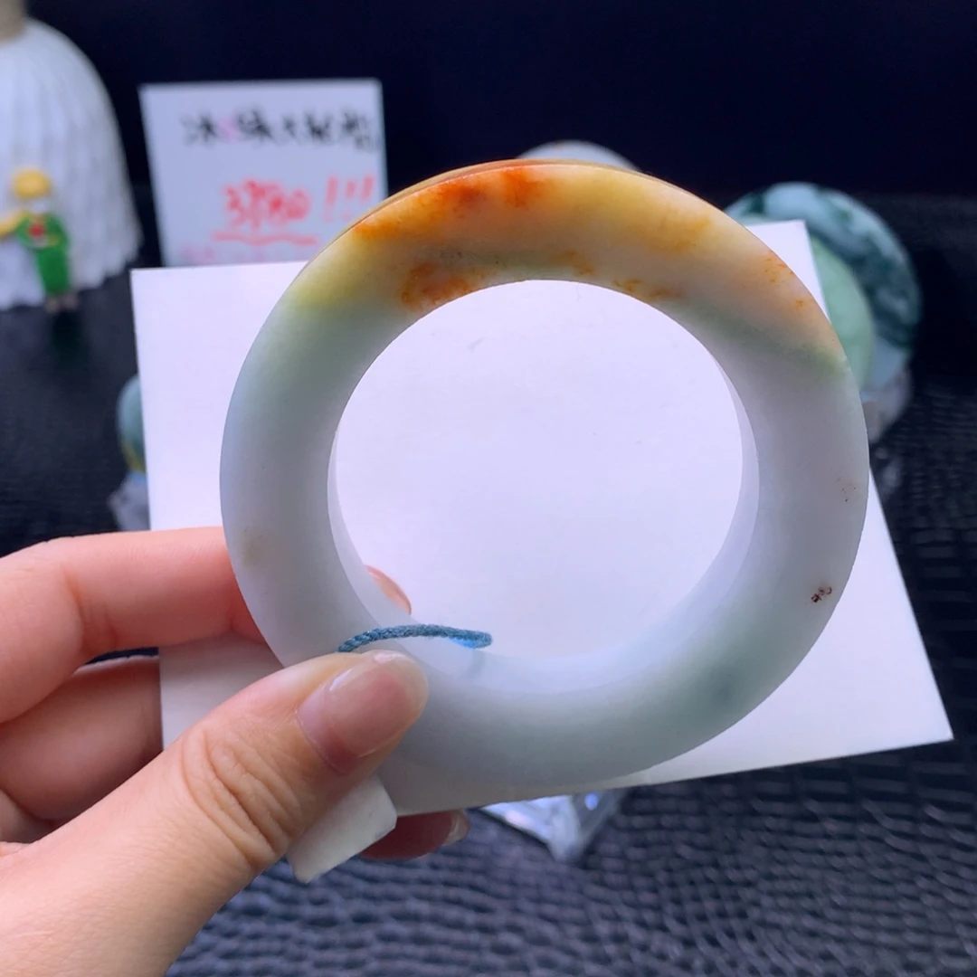 定制翡翠未镶嵌手镯