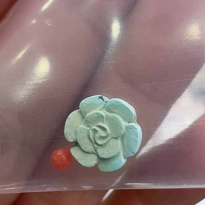 南红玛瑙配饰未镶嵌