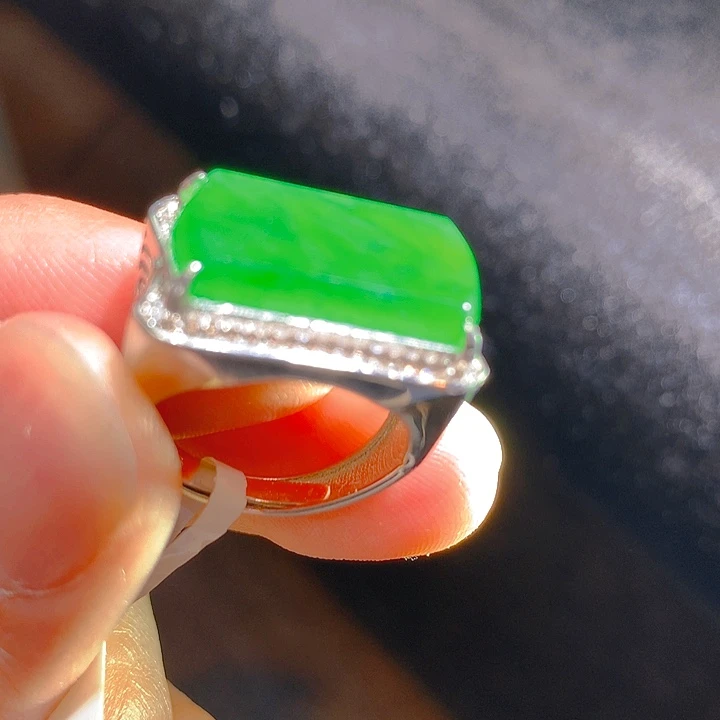 【闪购商品】翡翠颈饰银S925镶嵌翡翠