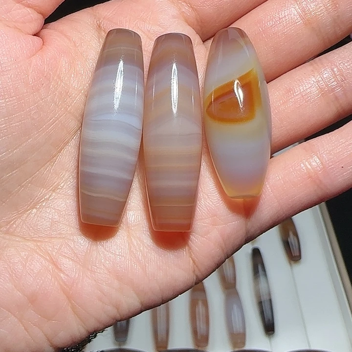 玛瑙/玉髓颈饰未镶嵌三**剧