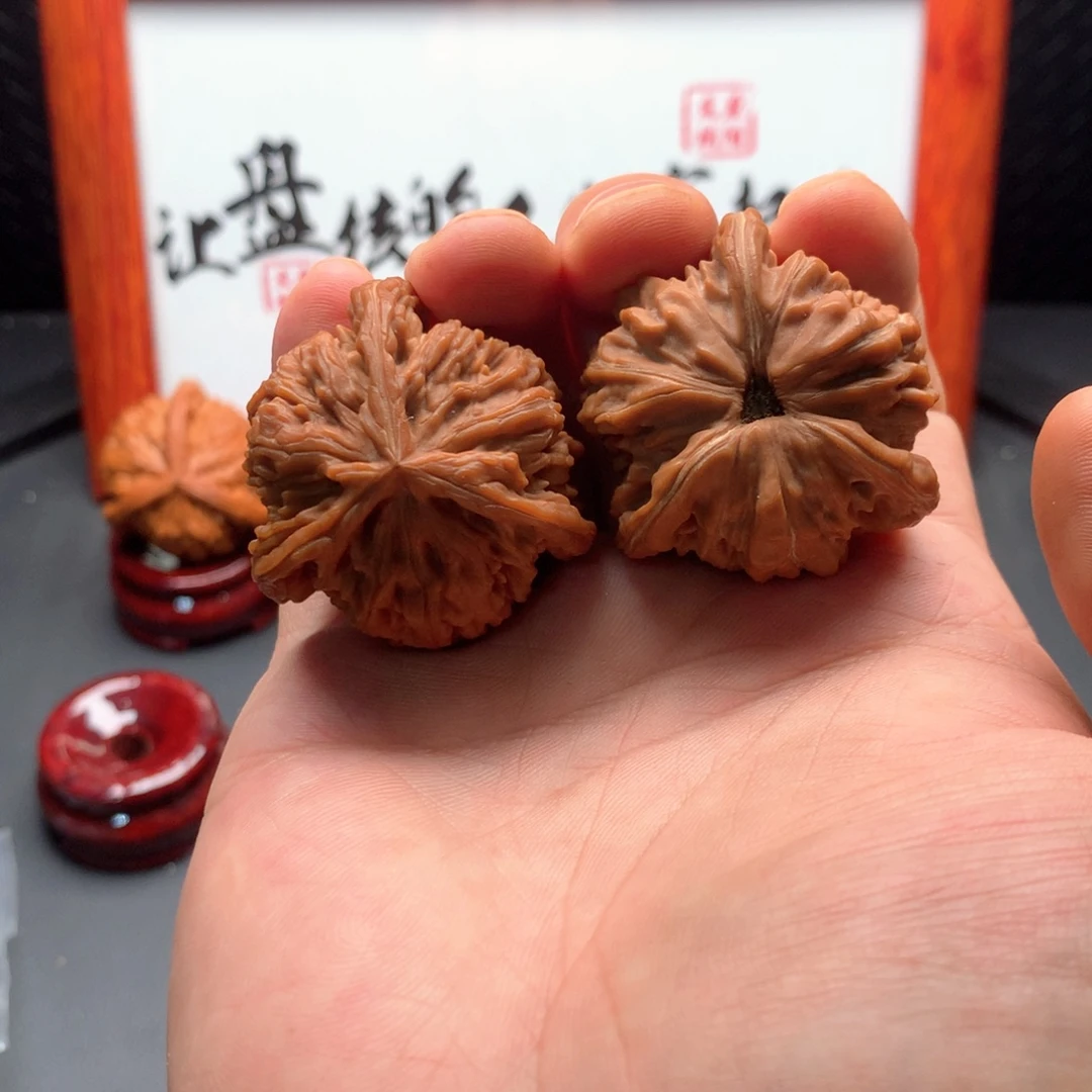 文玩核桃把件楼奔