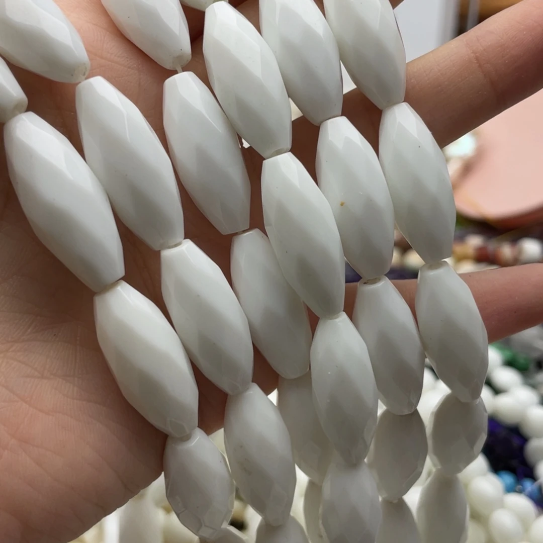 玛瑙/玉髓合金珠宝半成品一条装10*25左右瓷白石切面鼓珠