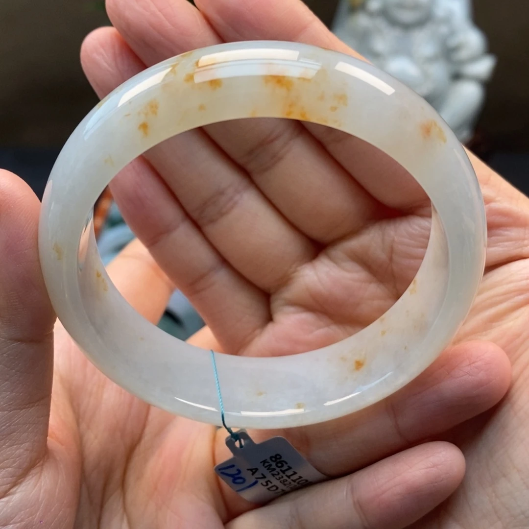 翡翠手镯未镶嵌天然