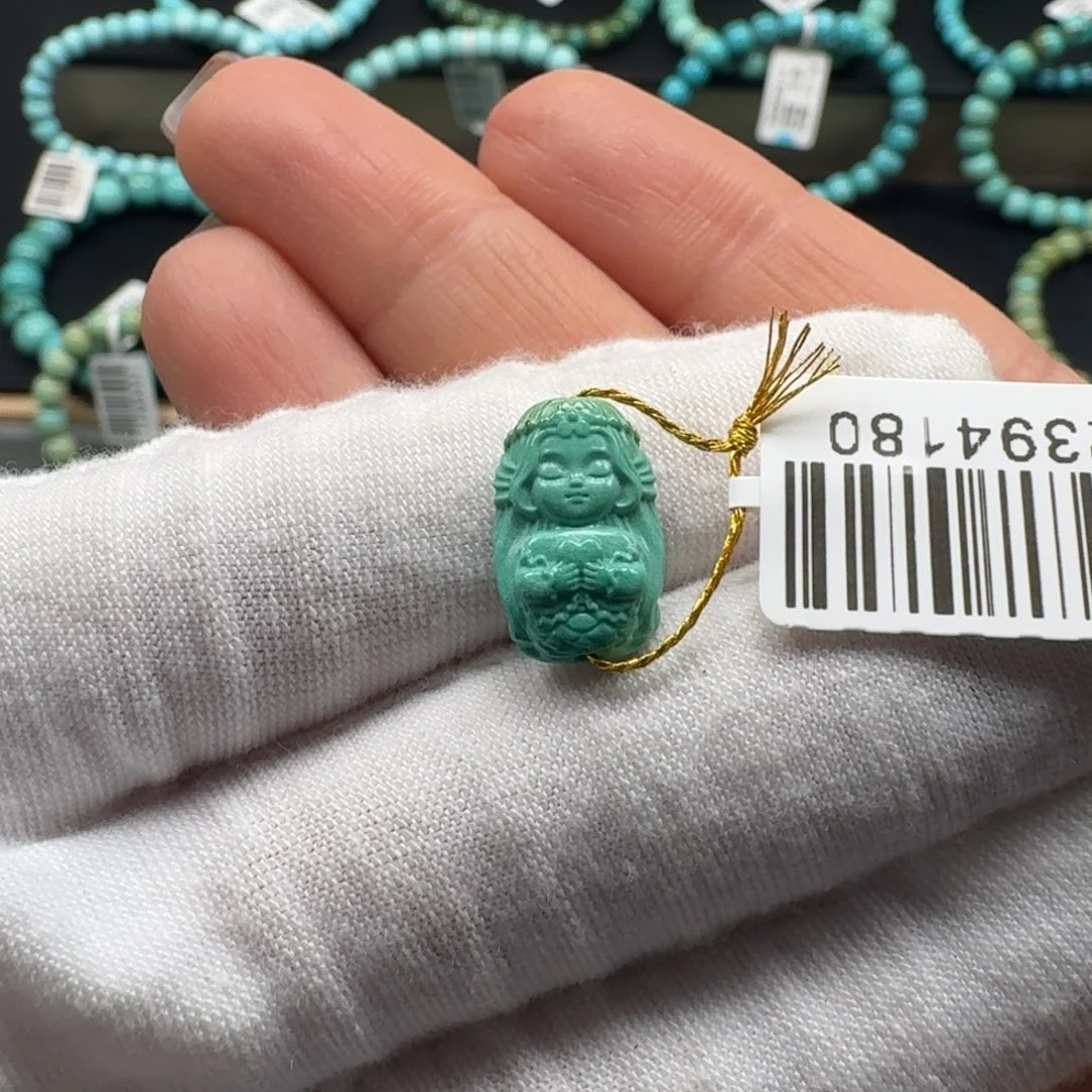 绿松石未镶嵌挂件