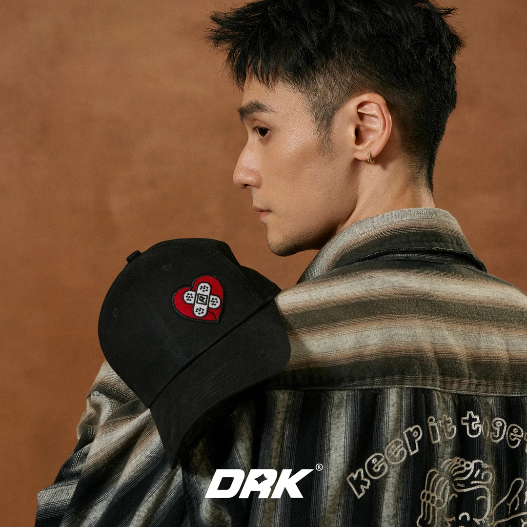 DRK【回溯系列】心碎创可贴帽子时尚休闲百搭黑色鸭舌帽复古刺绣