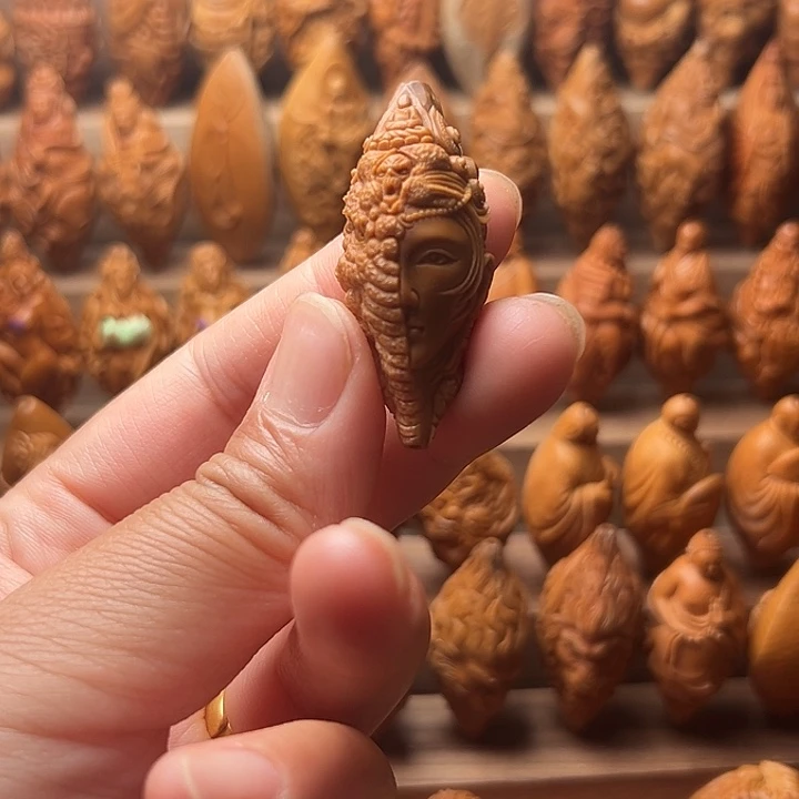 寶***燈橄榄核吊坠橄榄核