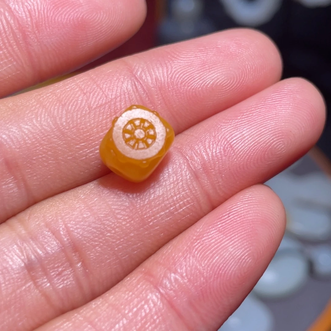 松***鼠和田玉未镶嵌吊坠(不含链)