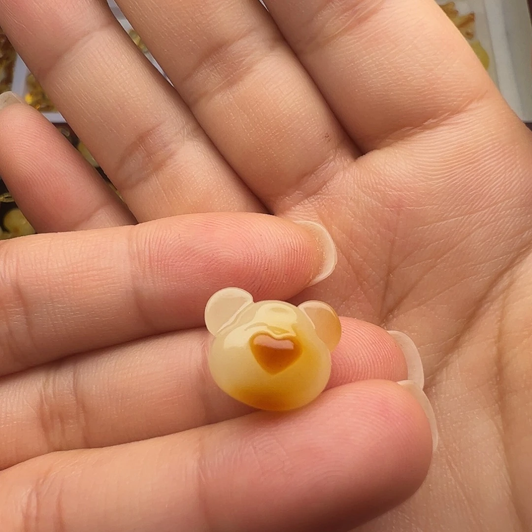 蜜蜡未镶嵌颈饰小熊头（打孔不退换）