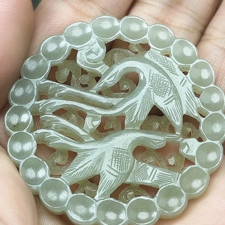 锦***鲤和田玉（青白玉）未镶嵌颈饰