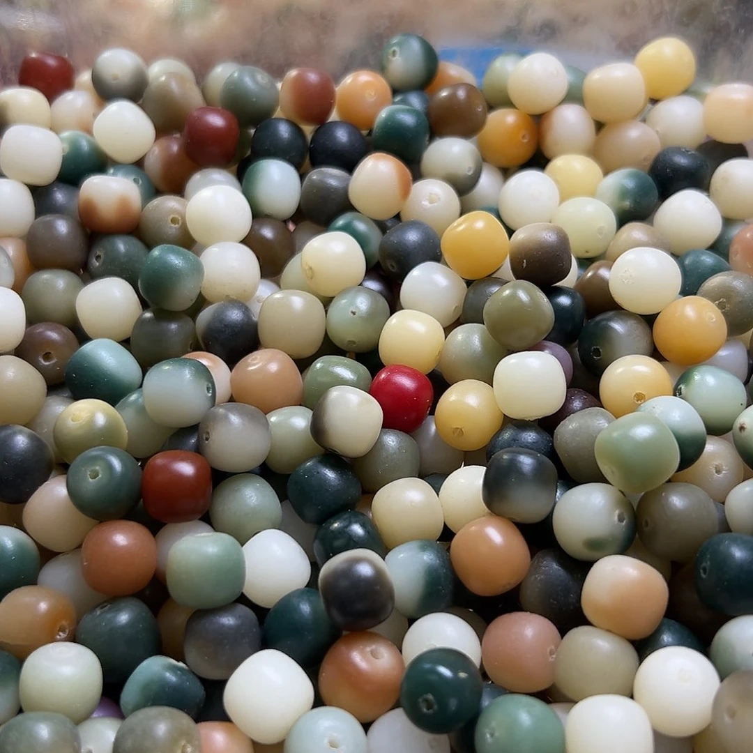 白玉菩提吊坠瑕疵11多宝桶200颗