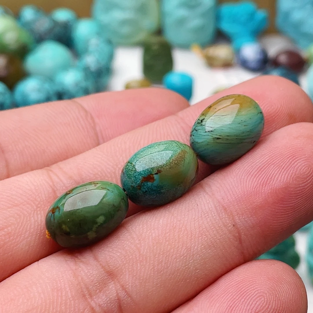 绿松石未镶嵌原矿