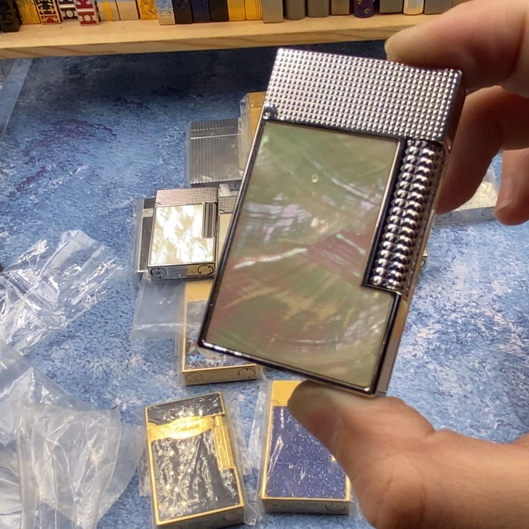 战壕黄铜策划浪声机