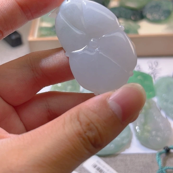 翡翠未镶嵌颈饰天然翡翠A货