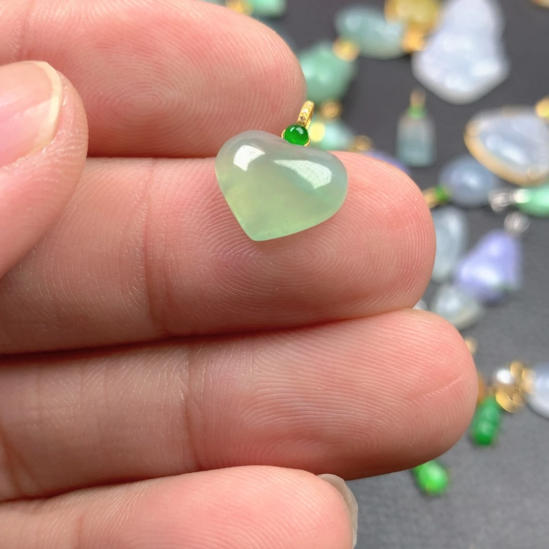 【闪购商品】颈饰18K金镶嵌翡翠翡翠