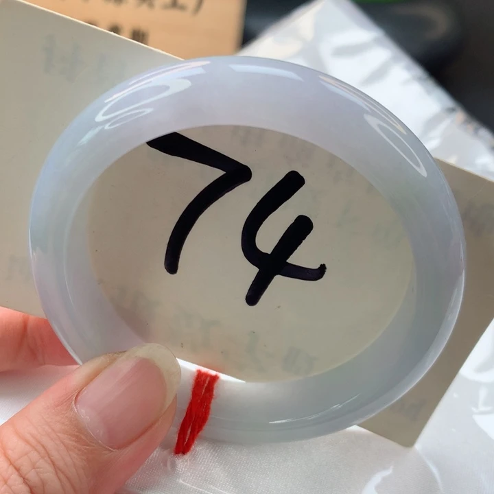 未镶嵌手镯翡翠正