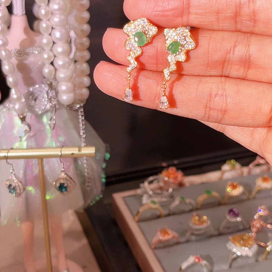 祖母绿耳饰银S925镶嵌