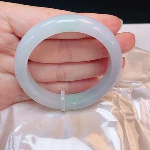 【闪购商品】翡翠手镯未镶嵌正53.1