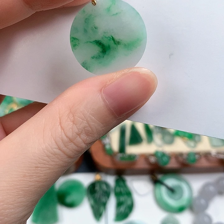 颈饰18K金镶嵌翡翠87436655788