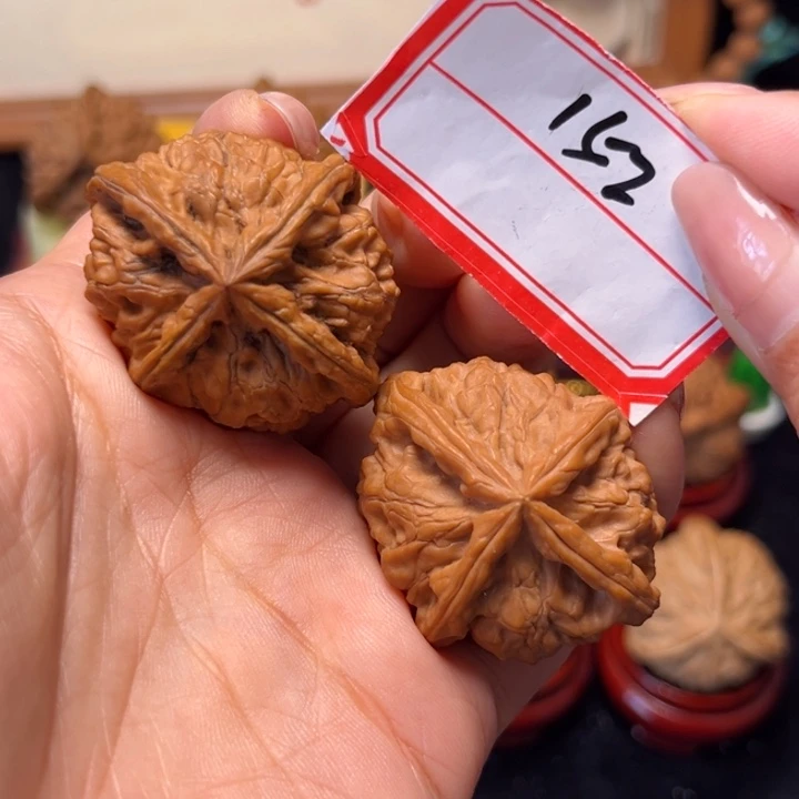 吊坠文玩核桃40全品玉玺正四棱152