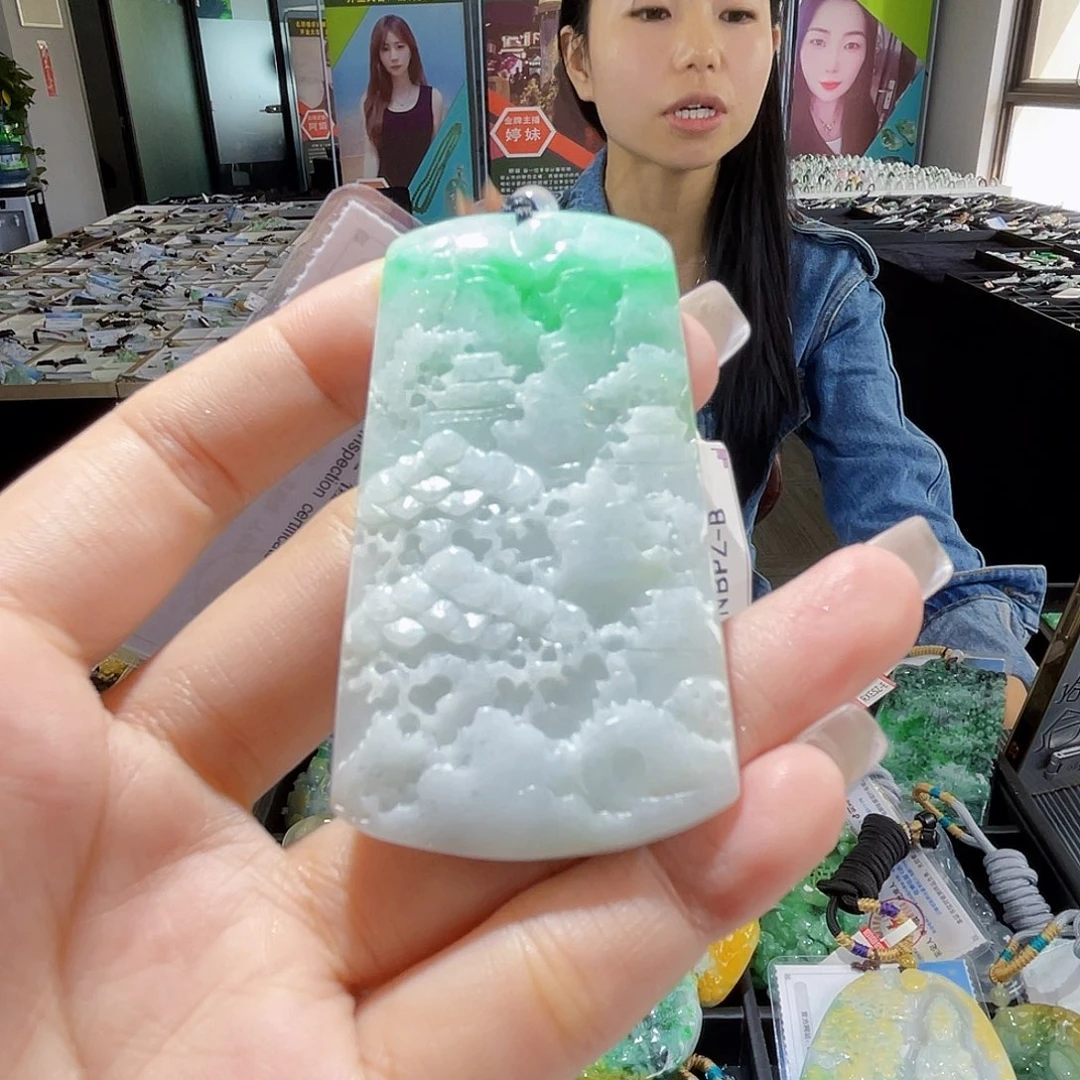 颈饰未镶嵌翡翠一